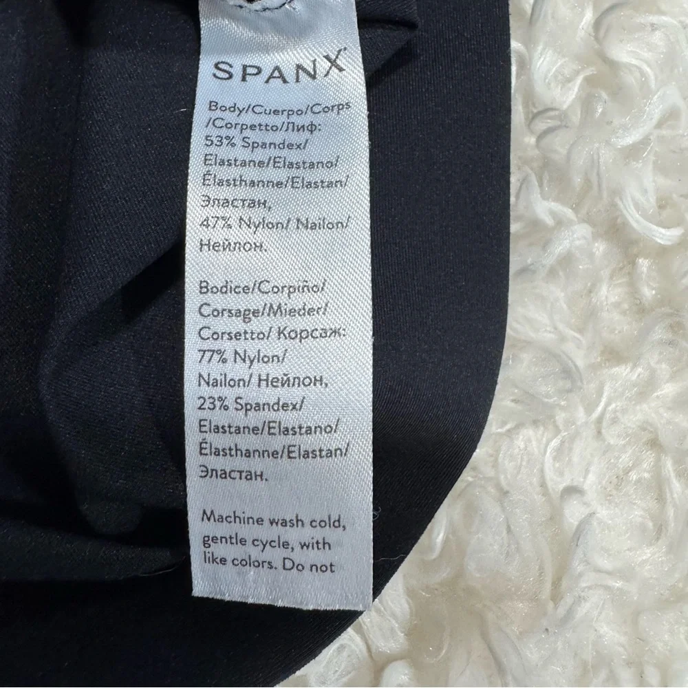 SPANX Black Fitted Tank Top in Black - Picture 8 of 9